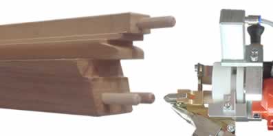 Glue and dowel inserter for window profiles with high pressure pump for D3/D4 glues - GANNOMAT Selekta HD - Features and Benefits