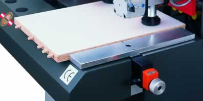 Machine pour le per�age, l�encollage et l�insertion de tourillons - GANNOMAT Elite - Caract�ristiques et avantages