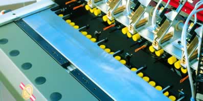 Machine pour le per�age, l�encollage et l�insertion de tourillons - GANNOMAT Elite - Caract�ristiques et avantages